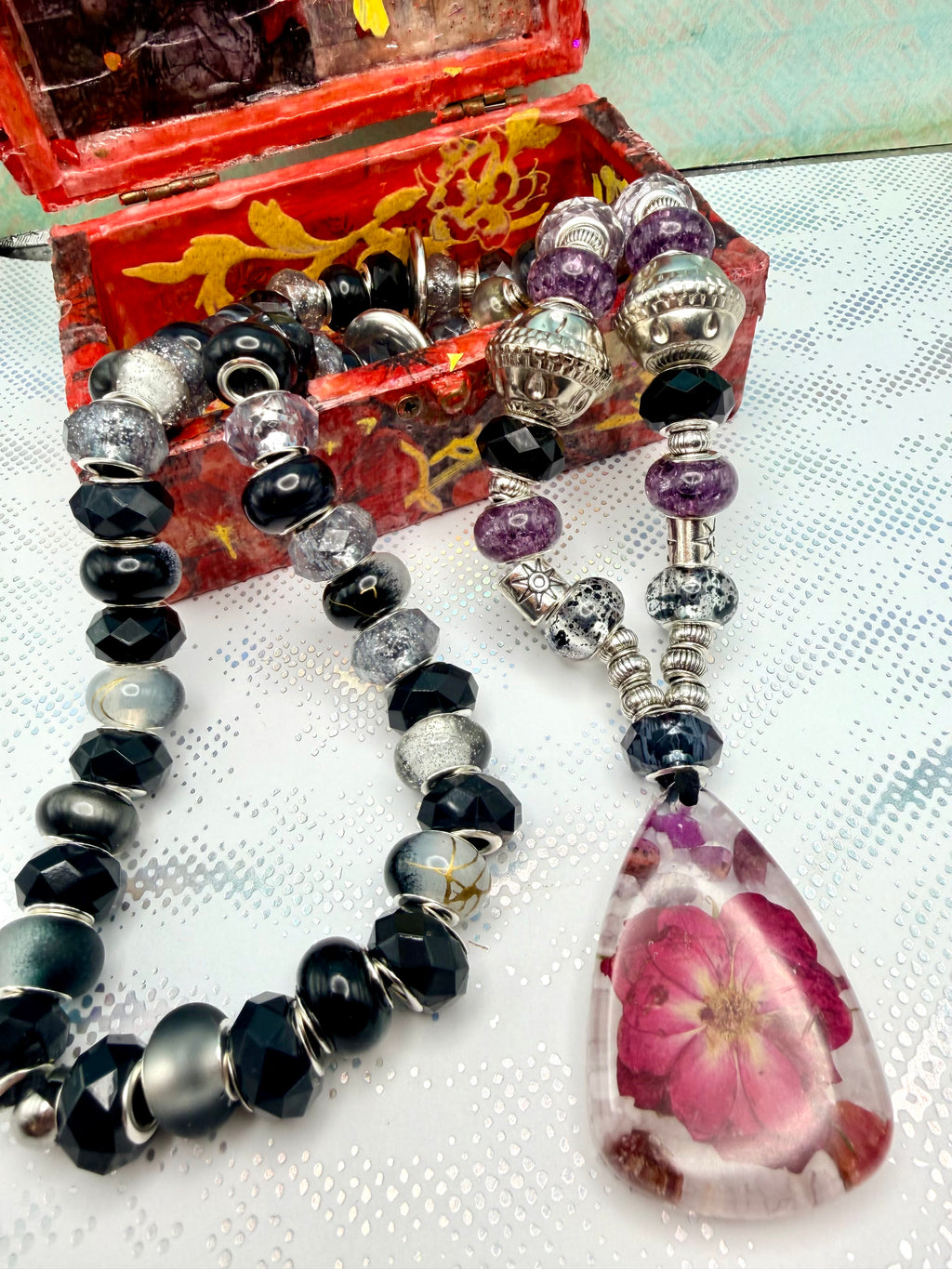 Beaded Necklace Treasure Gift Box