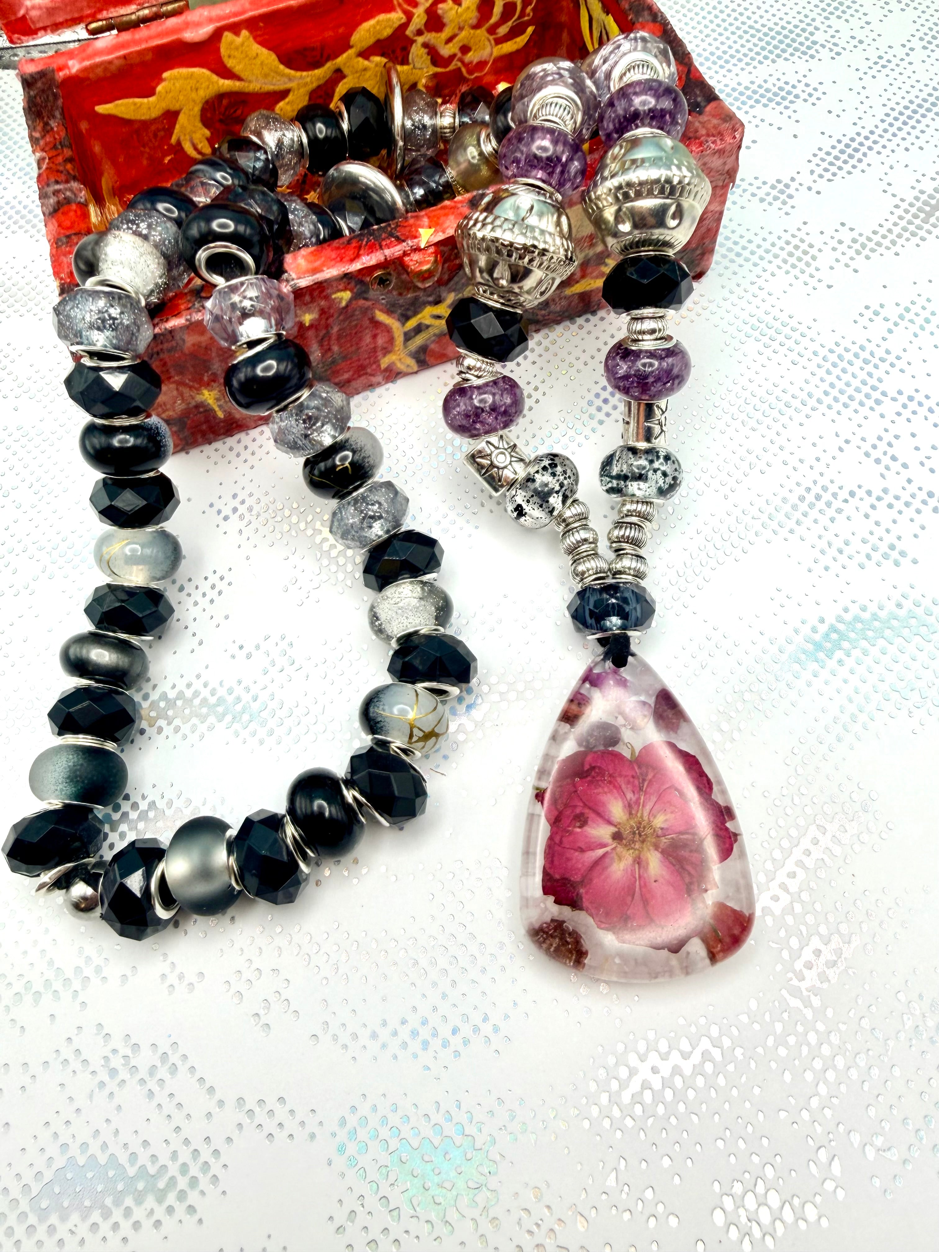 Beaded Necklace Treasure Gift Box